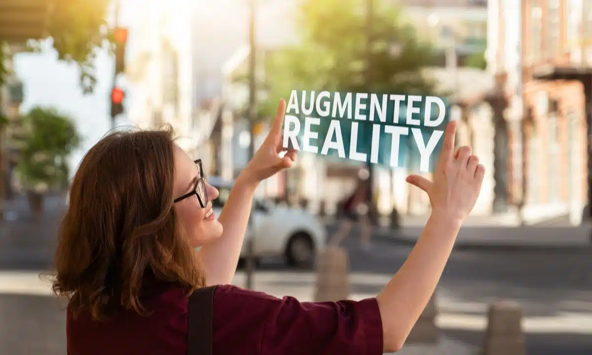 What Does Mesh Do in Augmented Reality
